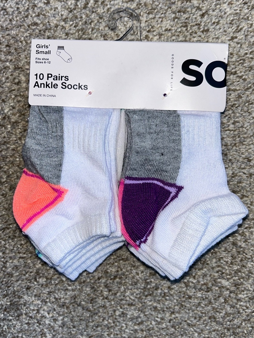 NWT Girls 10-pk Socks Size Small Shoe Size 6-12